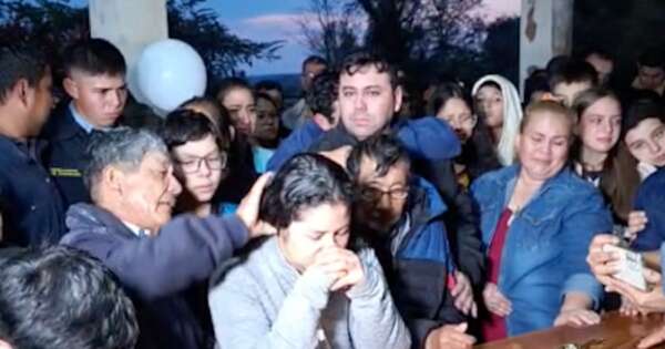 Diario HOY | Con profundo pesar, despiden los restos de Melania: “No voy a descansar hasta que paguen”