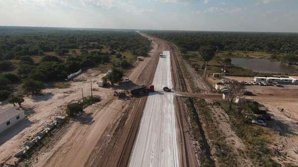 Lo que dijo el ministro de Economía sobre deuda de US$ 150 millones que reclaman las constructoras - Economía - ABC Color