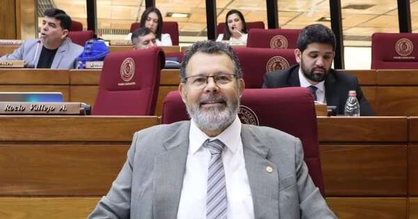 La Nación / Oficialistas analizarán pedido de suspensión