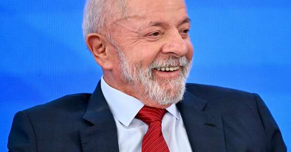La Nación / Lula y Sheinbaum abordaron acercamiento comercial en llamada telefónica