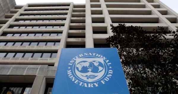 Debilitamiento del dólar es temporal, afirma el FMI