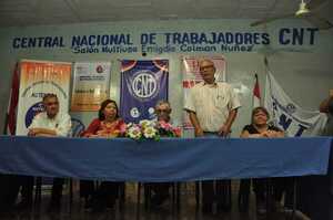 Trabajadores convocan a congreso unitario y no descartan huelga general