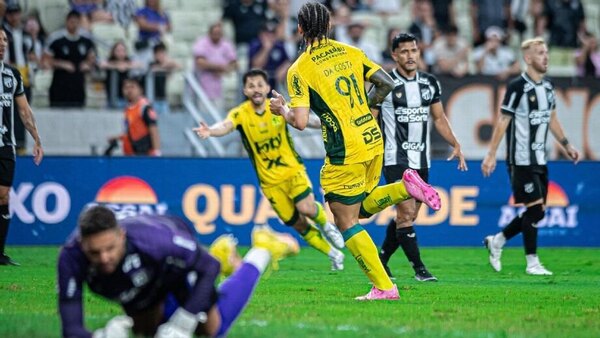 Versus / ¡No para de hacer goles tras dejar Cerro Porteño!