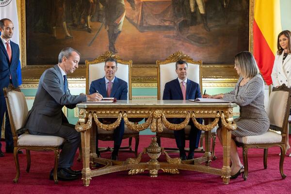 Paraguayos podrán acceder a empleos legales en España gracias a acuerdo bilateral