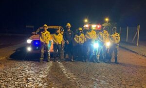 Bomberos controlan incendio y evitan que llegue a fábrica en Minga Guazú
