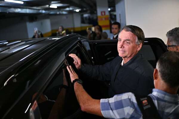 Magistrado descarta prisión preventiva para Bolsonaro - Mundo - ABC Color