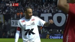 Neymar gritó un gol que no fue y terminó discutiendo con hinchas del Santos