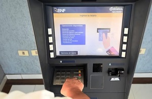 Jubilados de la Caja Fiscal cobran hoy sus haberes