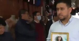 La Nación / Familia de motociclista atropellada por un bus en Ñemby clama justicia