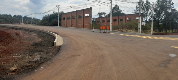 Habilitan acceso asfaltado al Gran Hospital General de Itapúa desde la Ruta PY06
