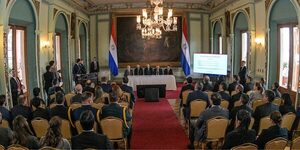 El Ejecutivo presentó al Congreso 10 proyectos de leyes que dinamizarán la economía nacional y modernizarán el Estado • PARAGUAY TV