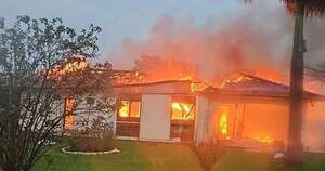 Diario HOY | Vivienda se incendia tras sufrir caída de un rayo en Nueva Toledo