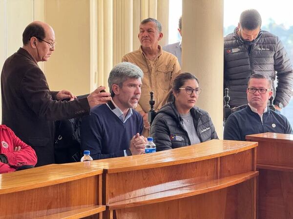 Solo tres camas de UTI en funcionamiento en el Hospital Distrital de Hernandarias por falta de recursos  - ABC en el Este - ABC Color