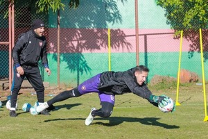 Tres arqueros paranaenses fueron titulares en la 3ª fecha del Clausura - La Clave