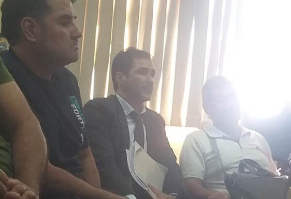 Vergonzoso: Representante de Adultos Mayores busca echar a abuelita de terreno municipal •