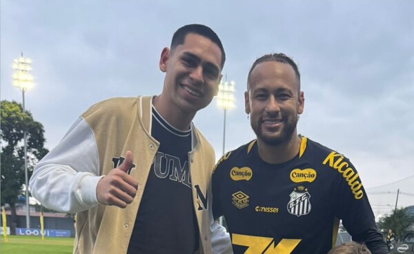 Popular / ¡Apénami! ¡Gustavo Caballero ya se mostró con Neymar, su nuevo compa de equipo!