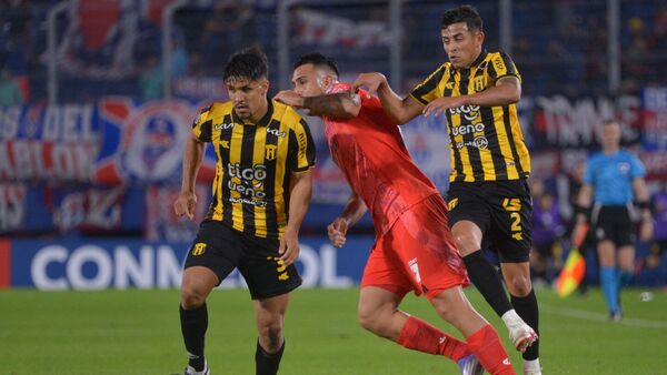 Victoria en la despedida de Guaraní en la Sudamericana