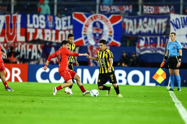 Guarani se despidió de la Sudamericana con un triunfo sobre Universidad de Chile