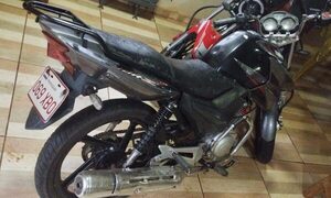 Adolescente detenido por no querer devolver moto ajena