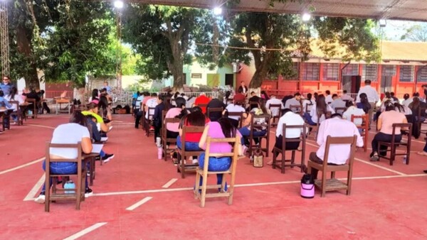 Más del 70% de docentes reprobaron examen del MEC