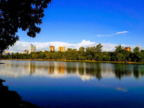 Viernes con aumento de temperatura y cielo nublado