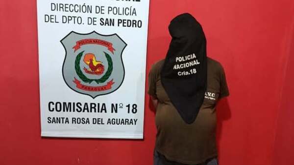 No fue invitado a un cumple en su casa y se moqueteó con el hijastro