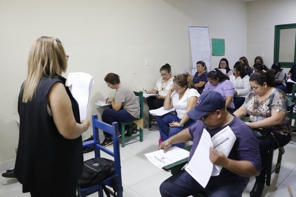 Fracaso masivo en evaluación docente: 6 de cada 10 aspirantes reprobaron - ADN Digital
