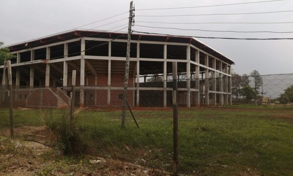 Reinicia el lunes construcción del polideportivo de Minga Guazú