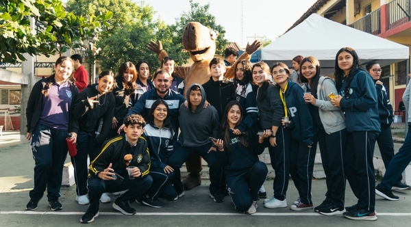 MetaInnova continúa su recorrido 2025 y llega a Ñemby con tecnología, creatividad y aprendizaje