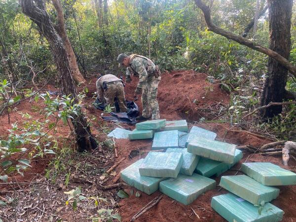 Fiscalía incauta casi 2 toneladas de marihuana en operativo en Amambay