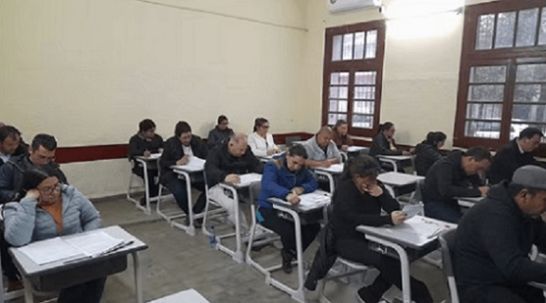 Más de 10.000 docentes reprobaron concurso del MEC - Noticiero Paraguay