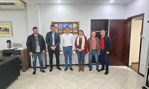 Gestionan construcción de estanques para producción de peces