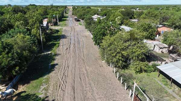 CGR se instala en Municipalidad de Bahía Negra y pobladores realizan vaquita para reparar calles - Noticias del Chaco - ABC Color