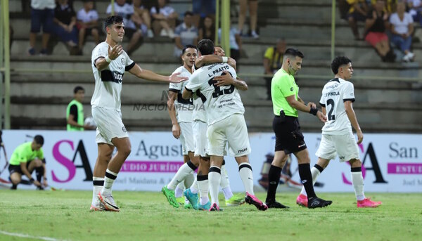 Versus / Un campeón con Olimpia y la Albirroja Sub 23 llega al fútbol uruguayo