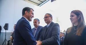 La intervención a un intendente aliado de Carlos Giménez divide al cartismo y abroquela a la oposición en Lima