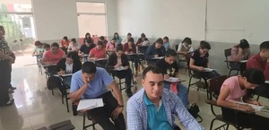 Ministro de Educación defiende exigencia de examen tras más del 70% de docentes aplazados