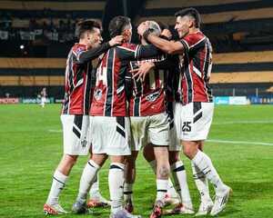 José Florentín clasifica con su equipo a los octavos de la Sudamericana - La Clave