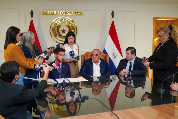 Presentan proyecto de ley que eleva a 90 años la pena máxima por homicidios y delitos graves - ADN Digital