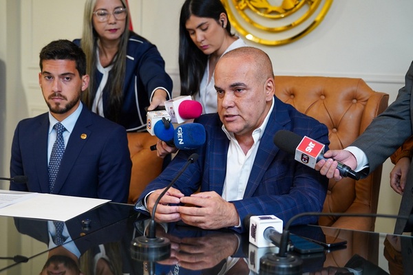 Proyecto para modificar Código Penal se presentó al Congreso