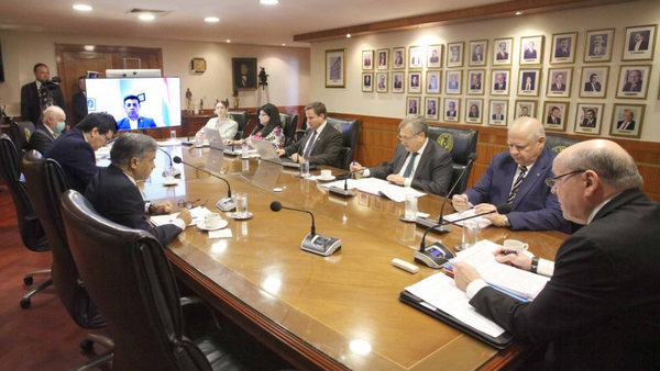 Colegio de Escribanos pide a la Corte revisar y fortalecer sistema registral