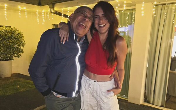Popular / ¡Después de la polémica, Nathu se mostró feliz con su papá!