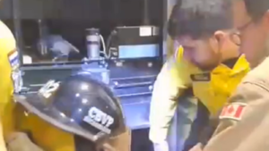 Video: Bomberos rescatan a seis personas atrapadas en ascensor de hotel en Encarnación