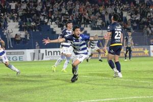 El Kure Luque perdió el invicto en PJC •