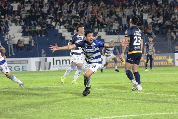 El Kure Luque perdió el invicto en PJC •