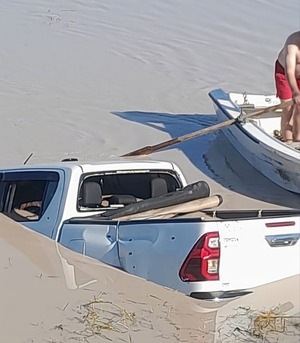 San Lázaro: camioneta sumergida con dos cuerpos confirma ejecución múltiple - ADN Digital