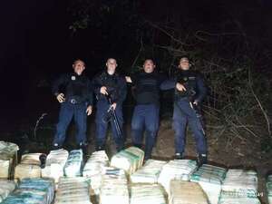 Noche agitada en Cerrito: un baleado y más de 600 kilos de droga incautada - Policiales - ABC Color