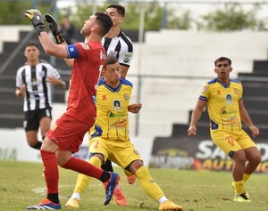 Empates frenan a aspirantes a ascenso en la Intermedia - La Tribuna