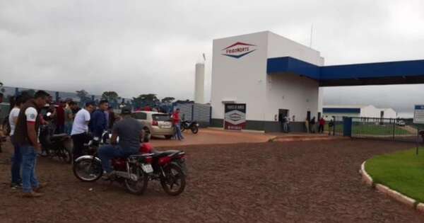 Diario HOY | Fuga de amoniaco en frigorífico de PJC, habría 8 trabajadoras afectadas