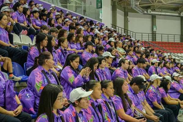 Voluntarios listos para Asu2025 - Polideportivo - ABC Color
