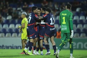 Versus / ¡Cerro Porteño fue un Ciclón en Itauguá!